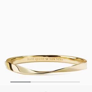 Kate Spade Do The Twist Hinged Bangle in Gold